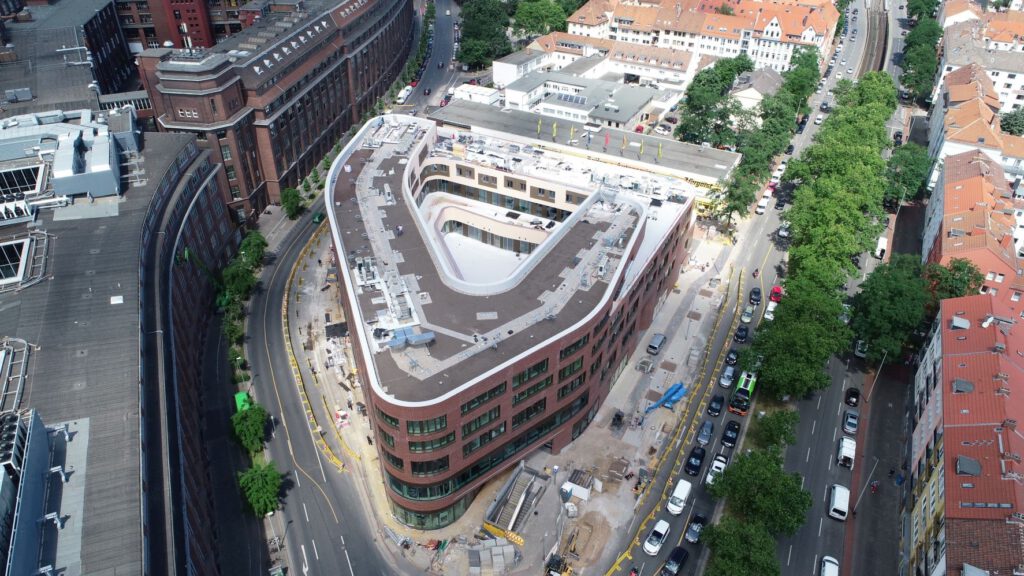 Einkaufzentrum und Hotel Vahrenwalder Straße | Hannover